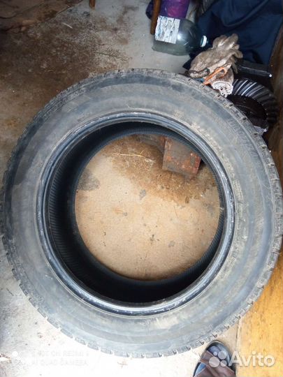 Bridgestone Blizzak VRX 235/55 R17