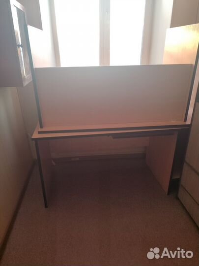 Офисная мебель, столы, шкафы