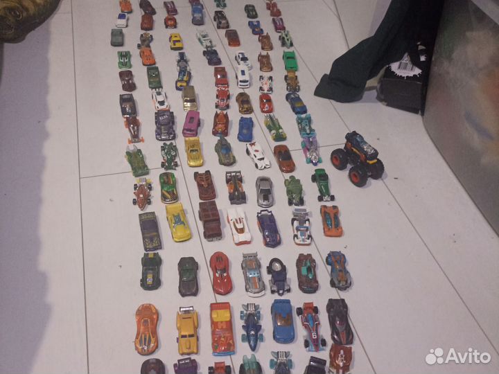 Детские игрушки машины хотвилс