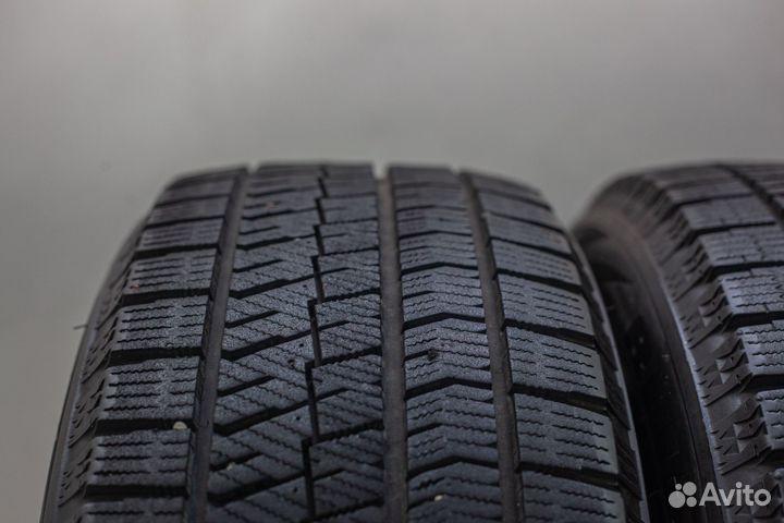 Bridgestone Blizzak Ice 215/60 R17 100T