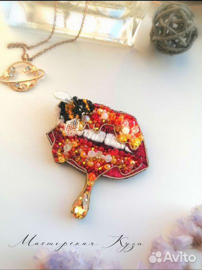 Брошь ручной работы