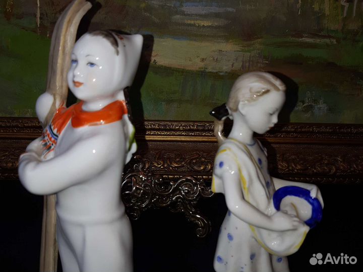 Статуэтки фарфоровые Лфз 