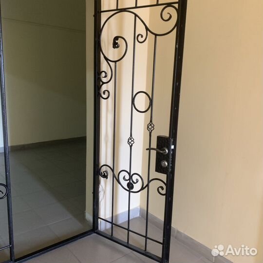 Кованная входная дверь