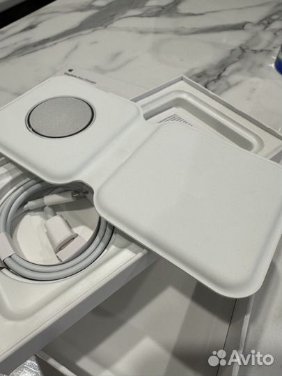 Apple magsafe duo charger