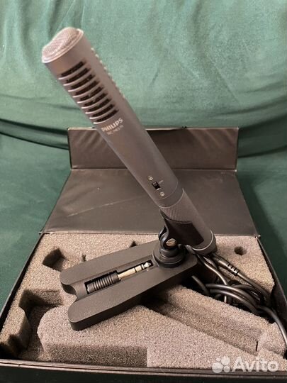 Микрофон Philips SBC-ME570