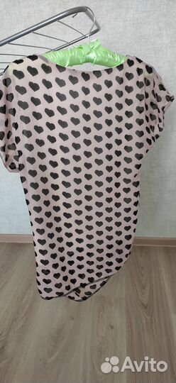 Блузка с сердечками