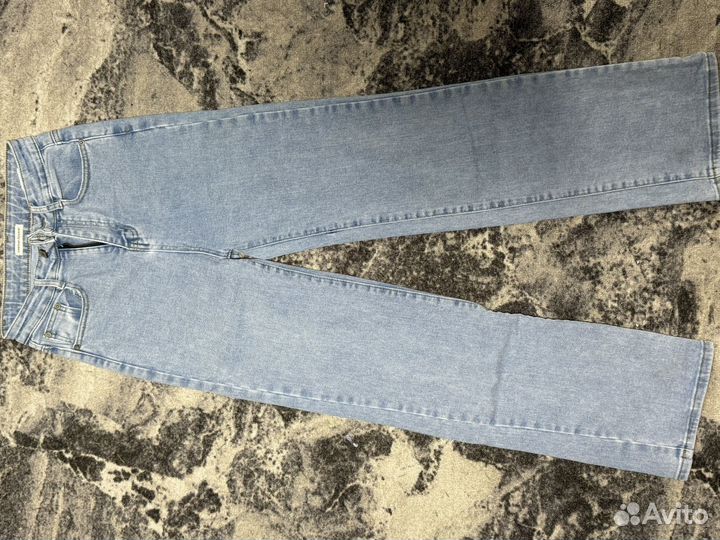 Джинсы прямые