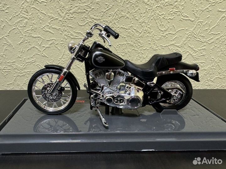 Модель Harley Davidson 1984 fxst Softail 1:18