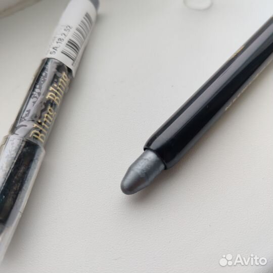 Карандаш тени для век. Светло серый