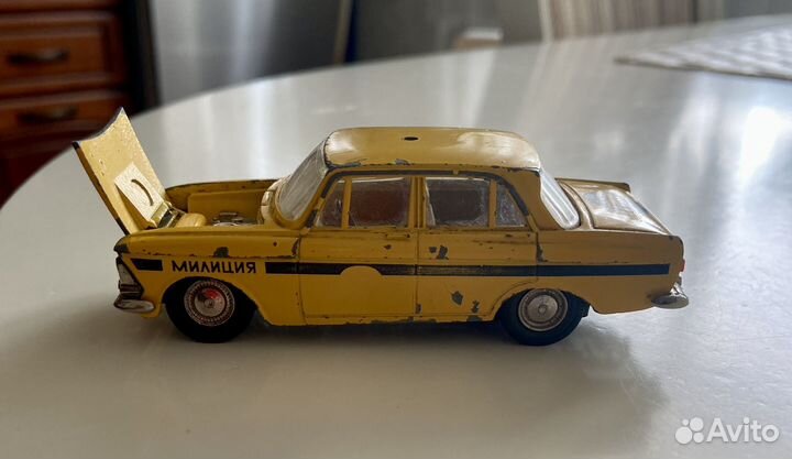 Модель автомобиля Москвич 412 модель А8