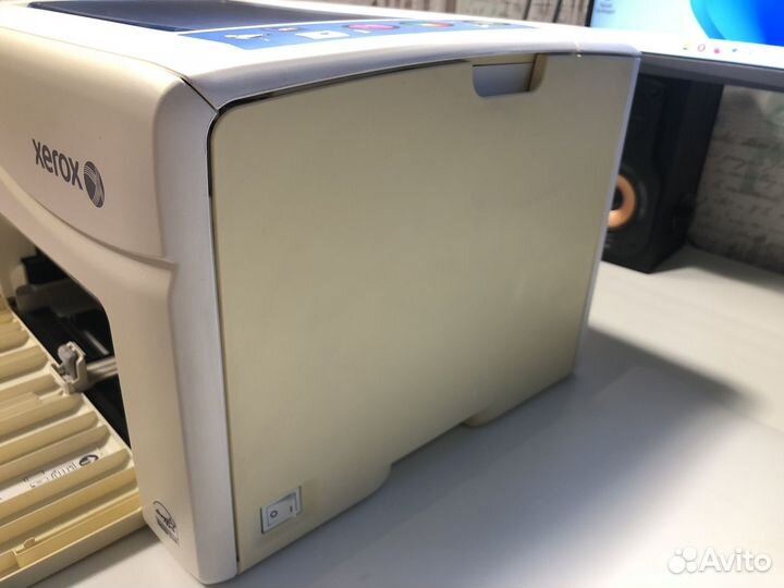 Цветной лазерный принтер Xerox Phaser 6000