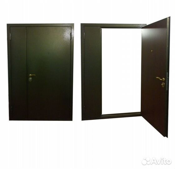 Тамбурные металлические двери на площадку