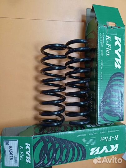 Пружины задние KYB на Mercedes W210, W203