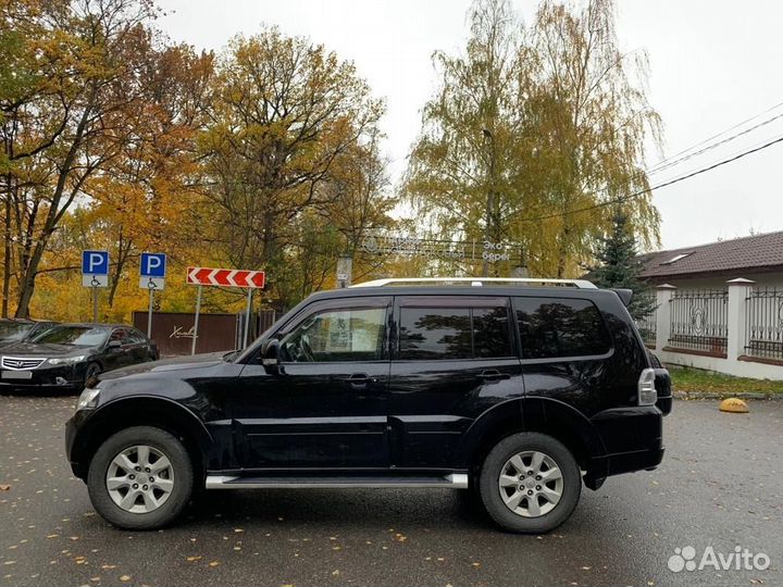 Mitsubishi Pajero 3.2 AT, 2011, 255 000 км