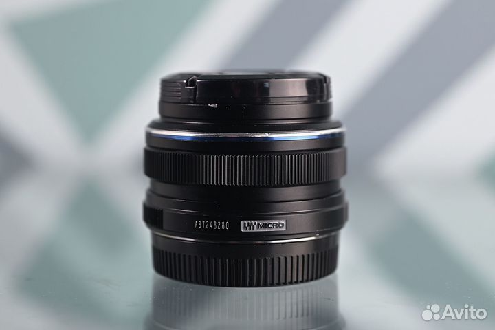 Olympus 17mm f/1.8