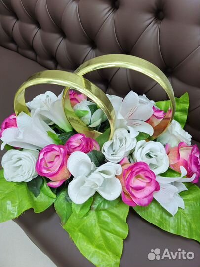 Кольца на машину свадебные