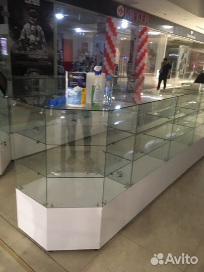 Торговые витрины с подсветкой на заказ