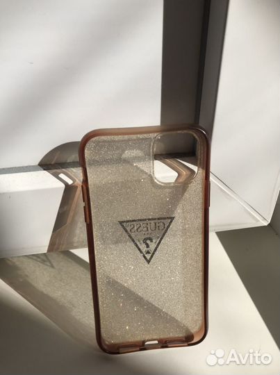 Силиконовый чехол Guess iPhone 11