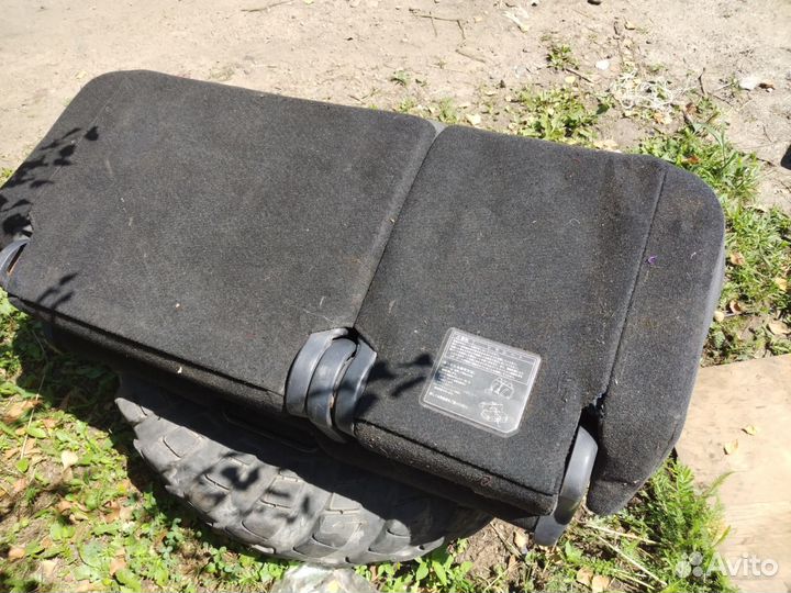 Заднее сиденье