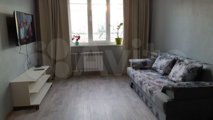 2-к. квартира, 57 м², 4/17 эт.