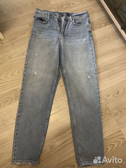 Джинсы