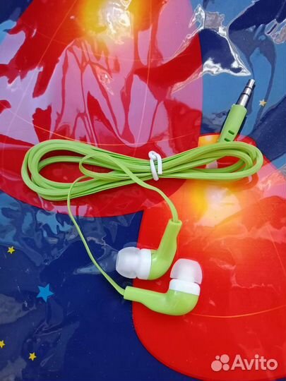 Наушники новые