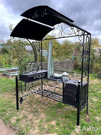 Мангал с крышей