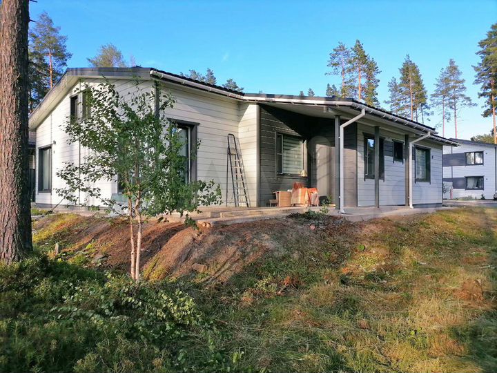 Коттедж 83 м² на участке 6 сот.