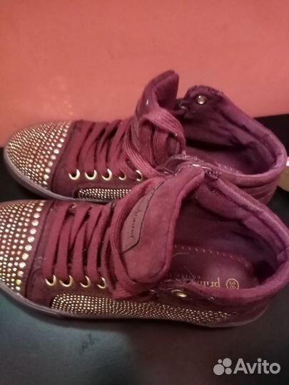 Женские ботинки