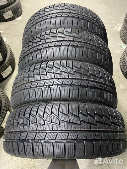 Nokian Tyres WR G2 215/60 R16