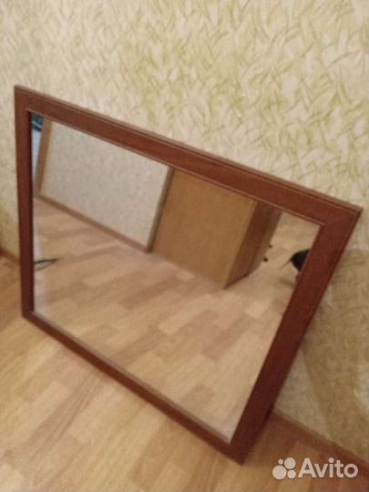 Зеркало в раме мдф 90 на 80 новое