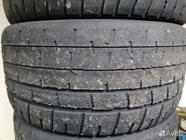 Pirelli P Zero Trofeo Race 245/35 R20 и 265/35 R20 95Y