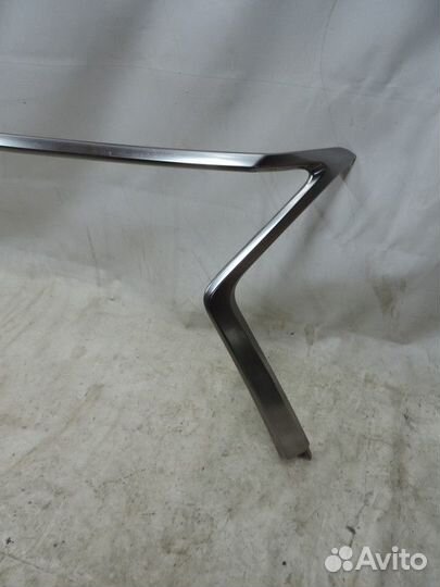 Молдинг решетки радиатора Lexus LX570 2015