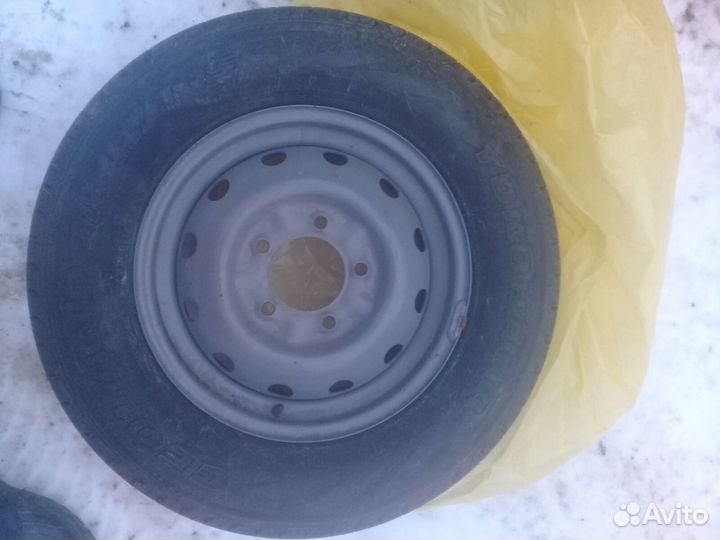 Yokohama Geolandar H/T-S G051 215/70 R16