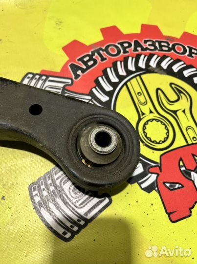 Рычаг передний левый Mitsubishi Lancer 9