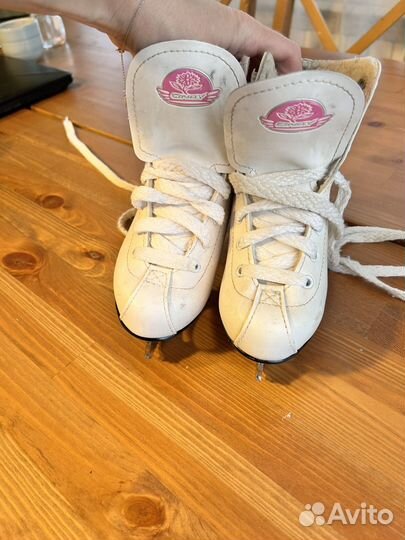 Коньки фигурные 29 размер