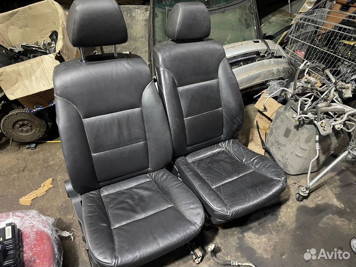 Сидения с электроприводом память. кожа BMW 5 E60