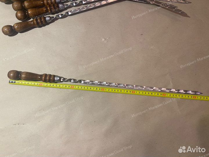 Шампур 400х12х3 мм. с деревянной ручкой