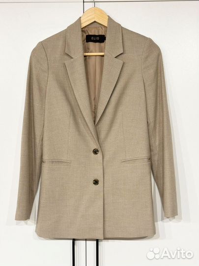 Пиджак женский 42