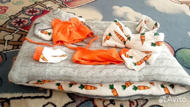 Зимний комплект на выписку ручной работы