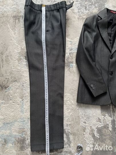 Школьный костюм для мальчика 140 серый