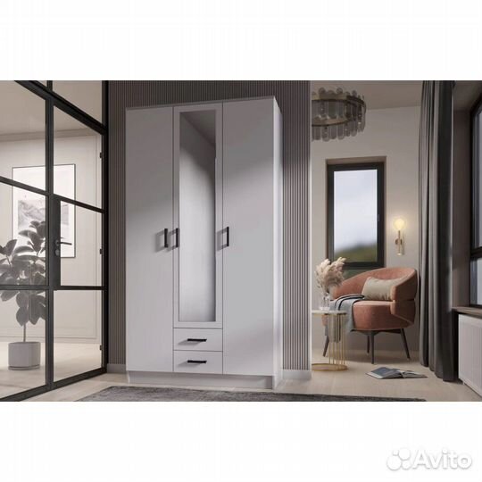 Шкаф 3х-створчатый 