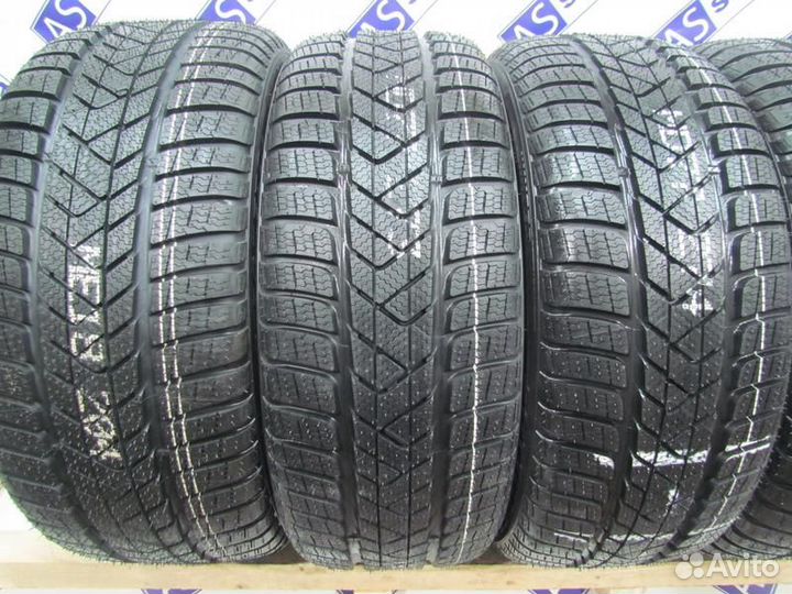 Pirelli Winter Sottozero 3 225/40 R19 и 255/35 R19 93H