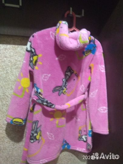 Продам махровый теплый халат для девочки