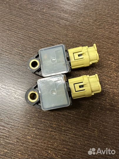 Датчик удара kia ceed 1 ed