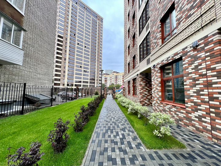 Под офис, выставочный зал, медицину 163 м²