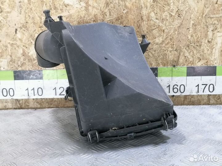 Корпус воздушного фильтра Clk 208