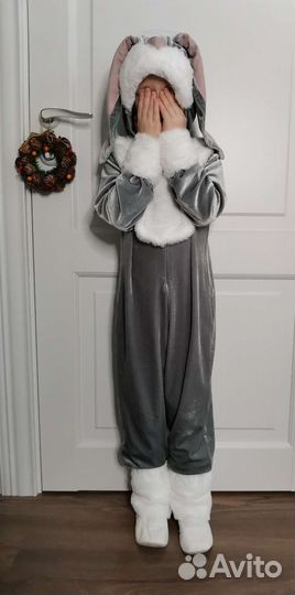 Новогодний костюм зайчика