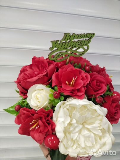 Цветы из мыла в подарок