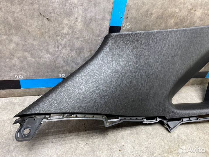 Накладка стойки задняя левая Hyundai I30 1.4 G4FA